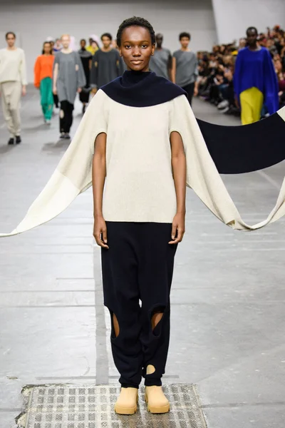 Look 53